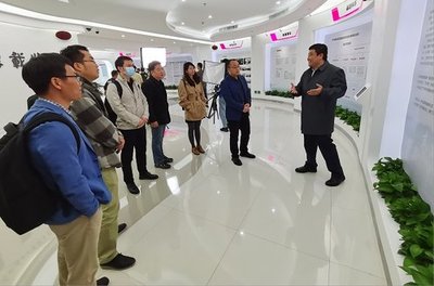 上海工程技術大學赴深圳清華大學研究院下一代互聯網研發(fā)中心考察交流，共促工程與技術研究和試驗發(fā)展