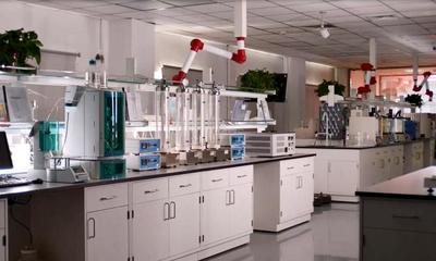 走在前 開(kāi)新局——東營(yíng)國(guó)安化工 以“小巨人”之力賦能產(chǎn)業(yè)高質(zhì)量發(fā)展